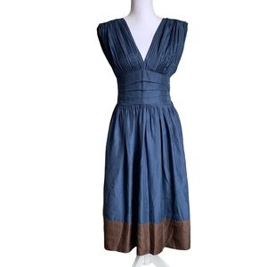 BCBGMAXAZRIA 100% Silk V-Neck Silk Bow Waist Dress Size 4